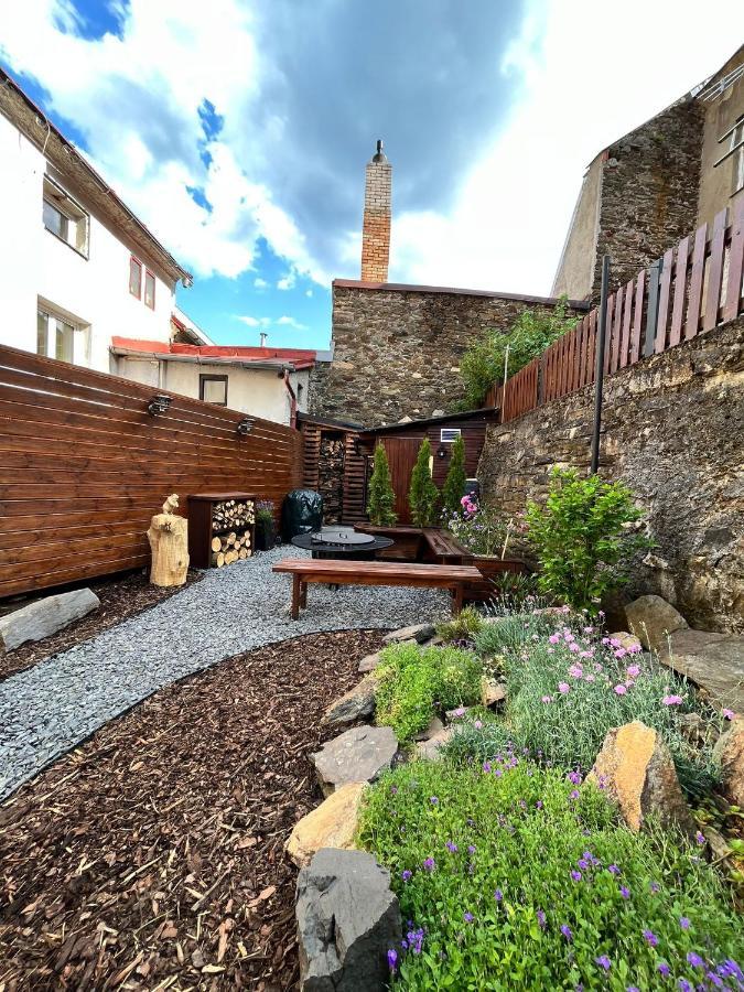U Vahy Jachymov Apartman Kültér fotó
